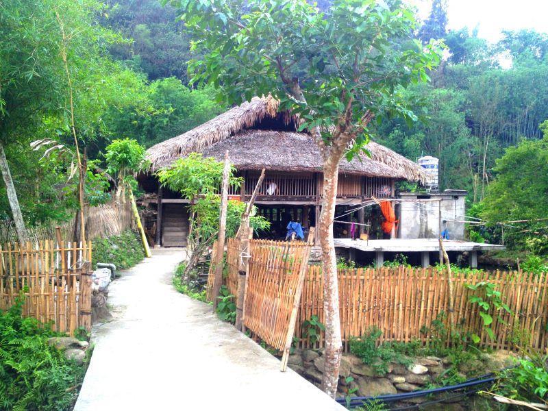 Thon Tha Tay Stilt House Apartment Ha Giang Exterior foto